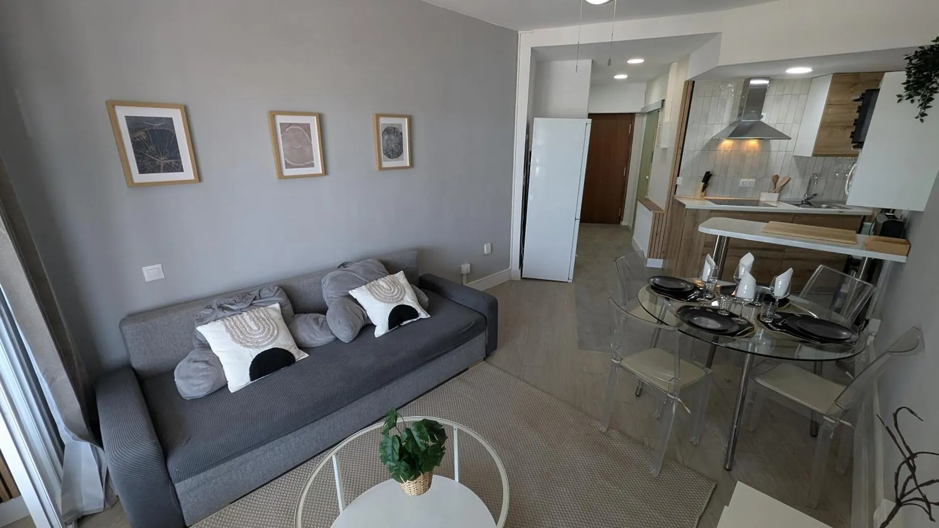 דירה טורמולינוס Estudio Torre Colina Con Piscina